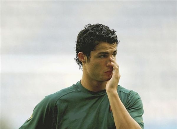 Kiểu tóc Ronaldo đơn giản