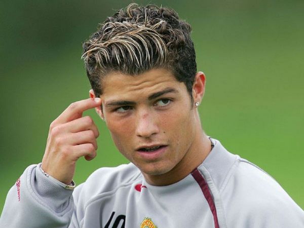 Kiểu tóc Ronaldo rất được nhiều người ưa thích
