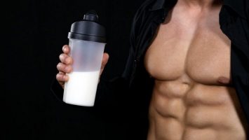 Tập gym có nên uống sữa đậu nành?